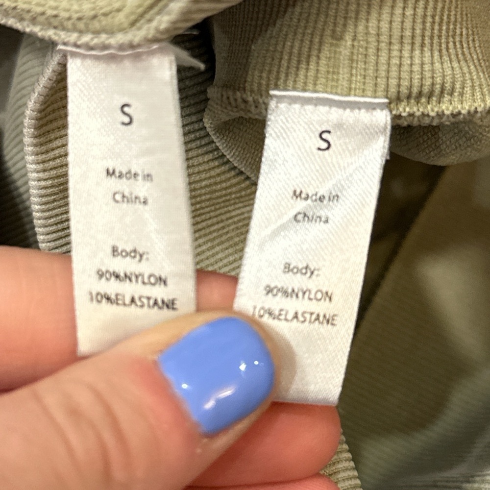 Amazon workout set - Picture 6 of 6